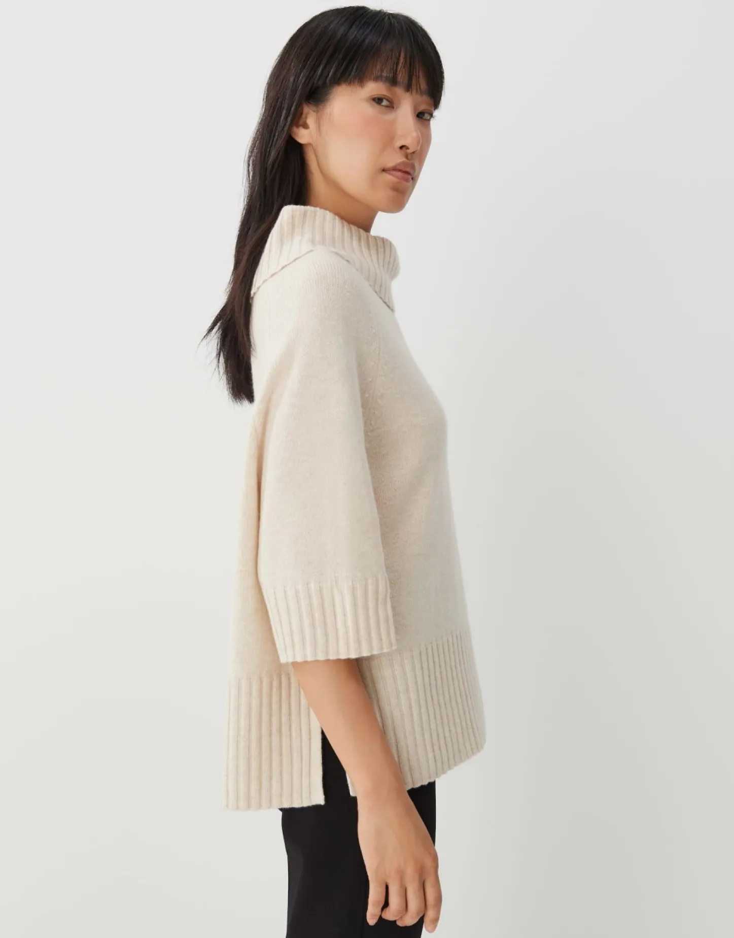 gebreide_trui_taxara_deta_3.webp Frau someday Fashion Gebreide Items>Gebreide Trui Taxara Detail